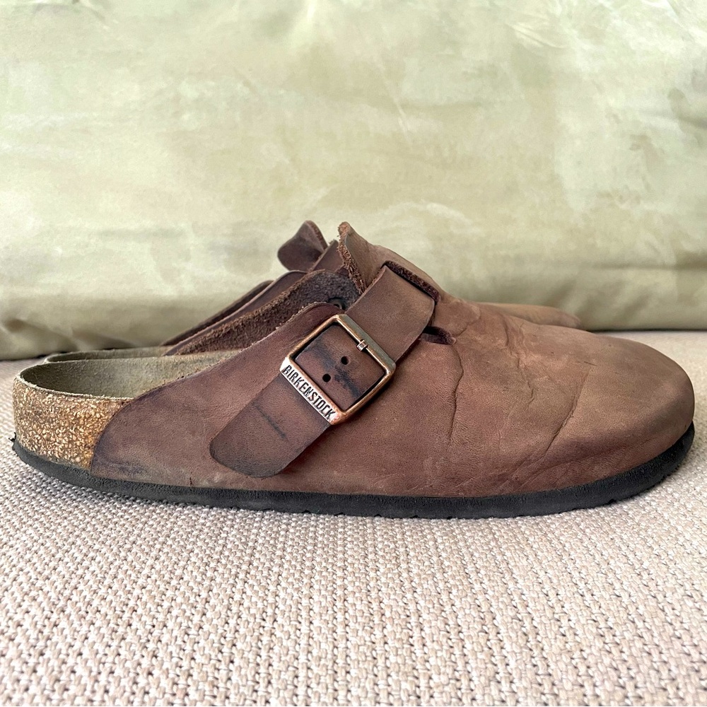 Birkenstock boston 41 265 m8 L10 taupe tan brown

Good condition preowned worn.